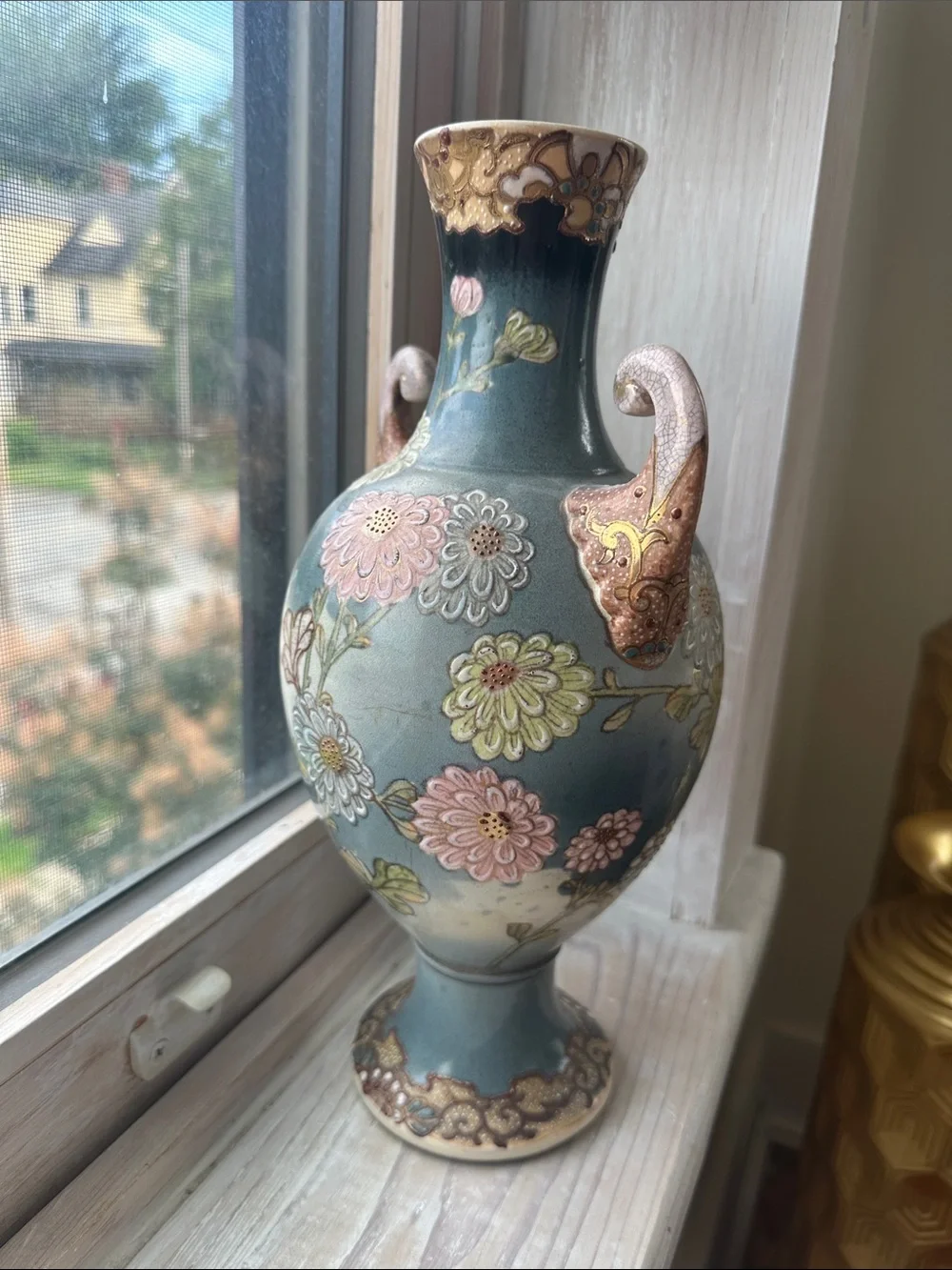 N/A vintage vase